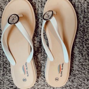 Womens flip flops